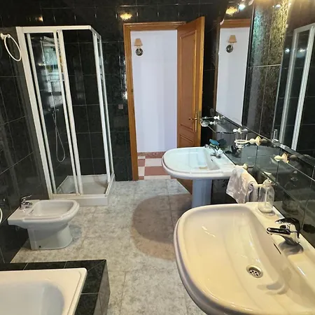Casona La Familia En Vejer * Malcocinado (Andalucia)